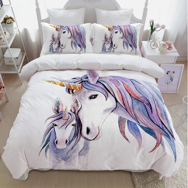 Parure de lit blanc avec maman et bébé licorne