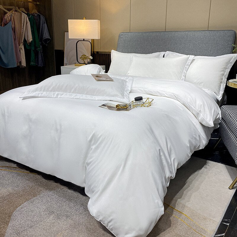 Parure de lit blanche de luxe zoom